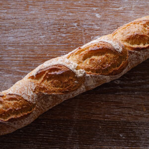 Nygräddag Baguette i bageriet