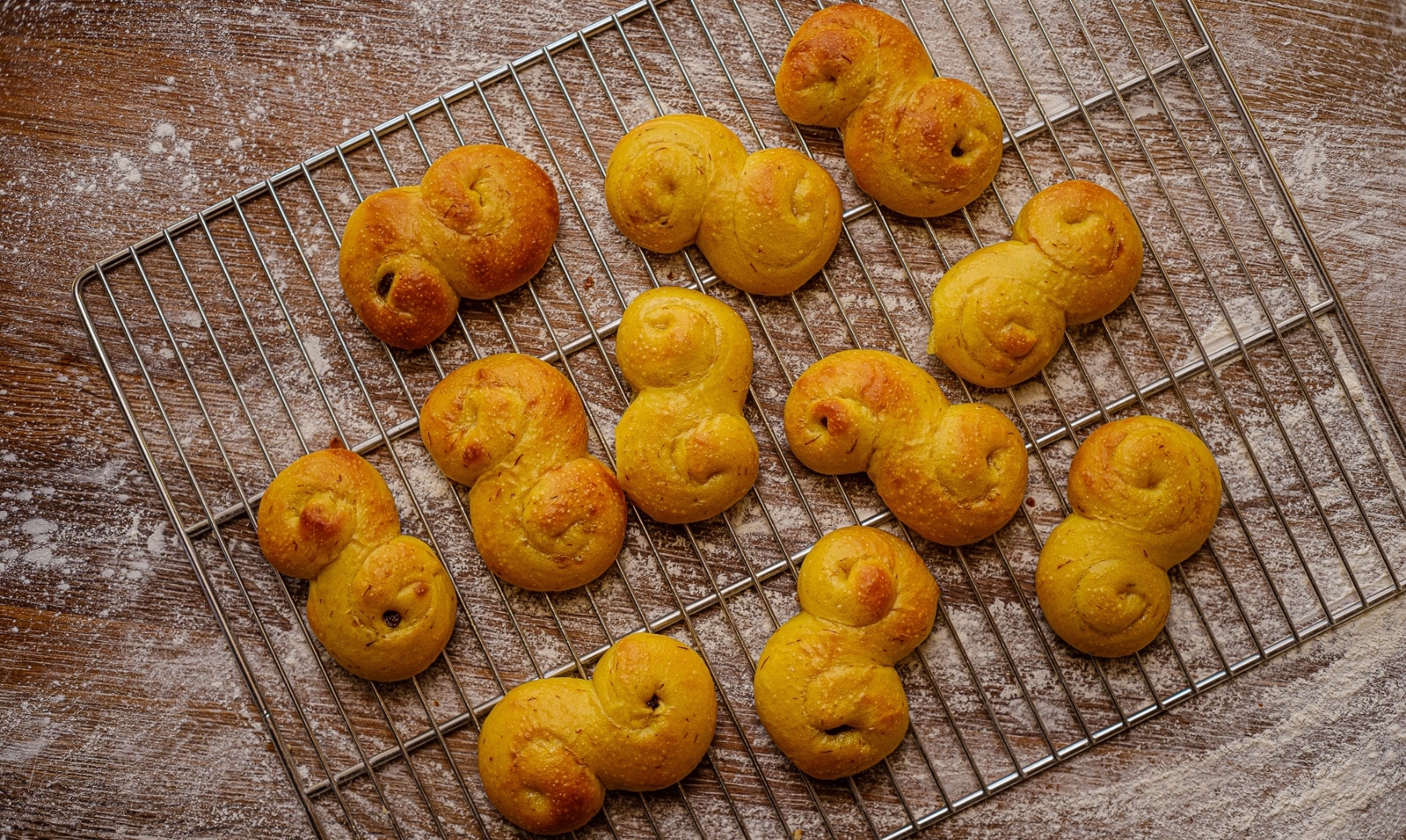 Nybakade lussekatter från Kulturbageriet